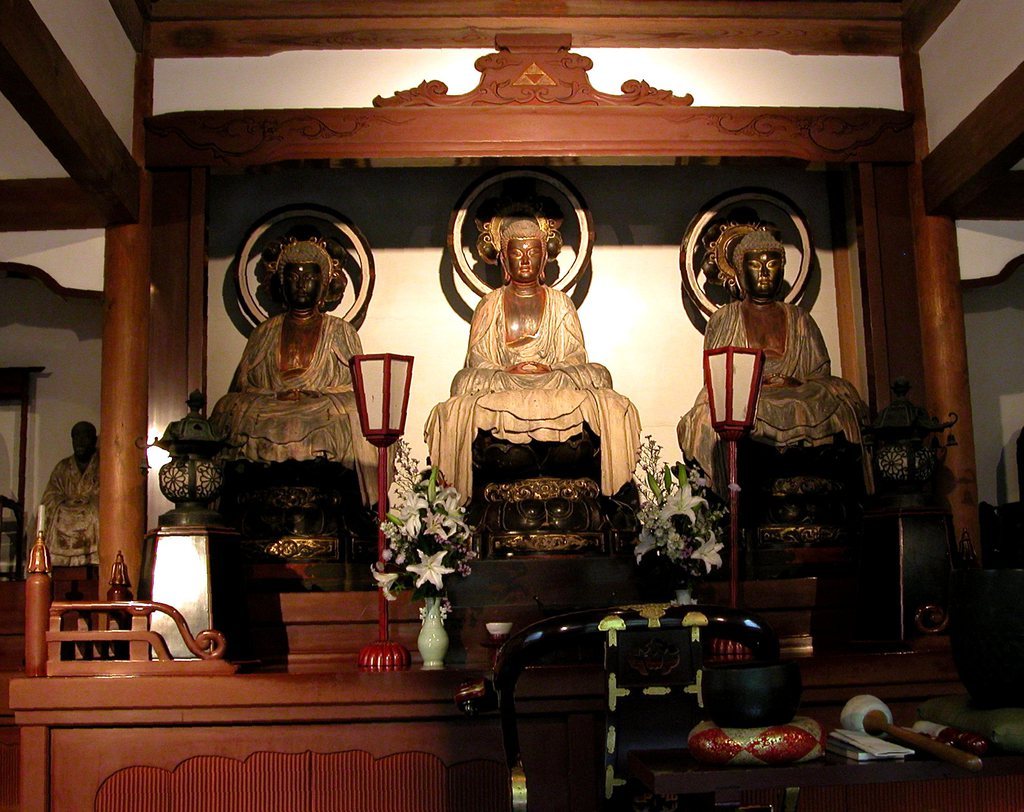 Nyorai Statuary