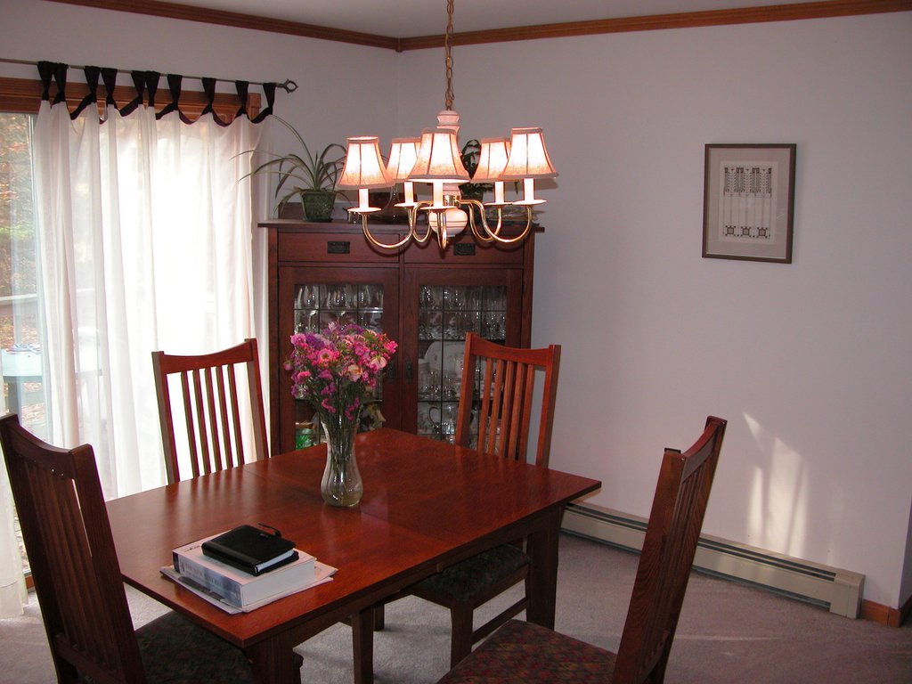 Dining room (before)