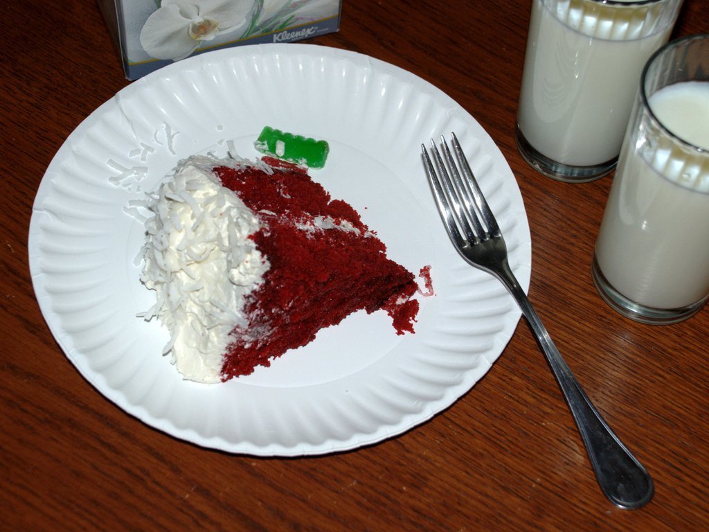 Red velvet cake (dessert)