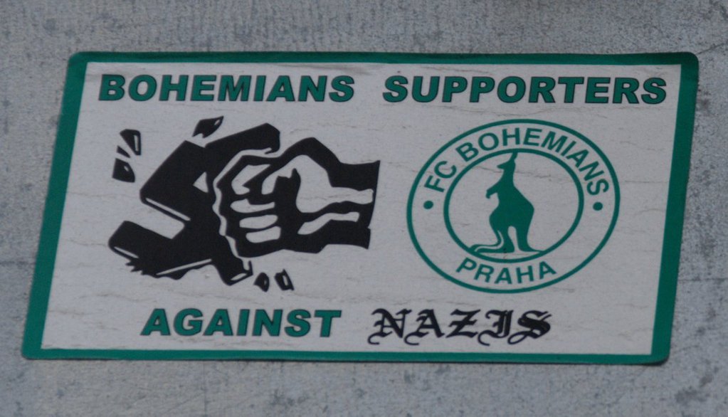 Bohemians supporters against nazis