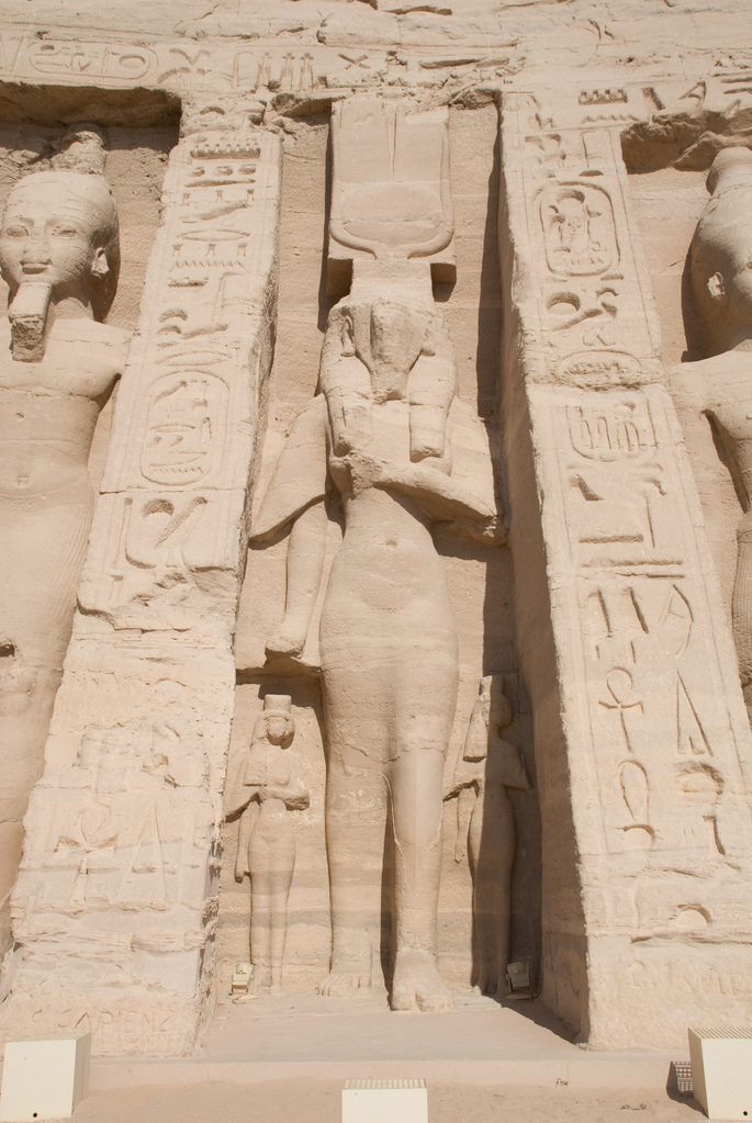 Abu Simbel temple to Nefertari