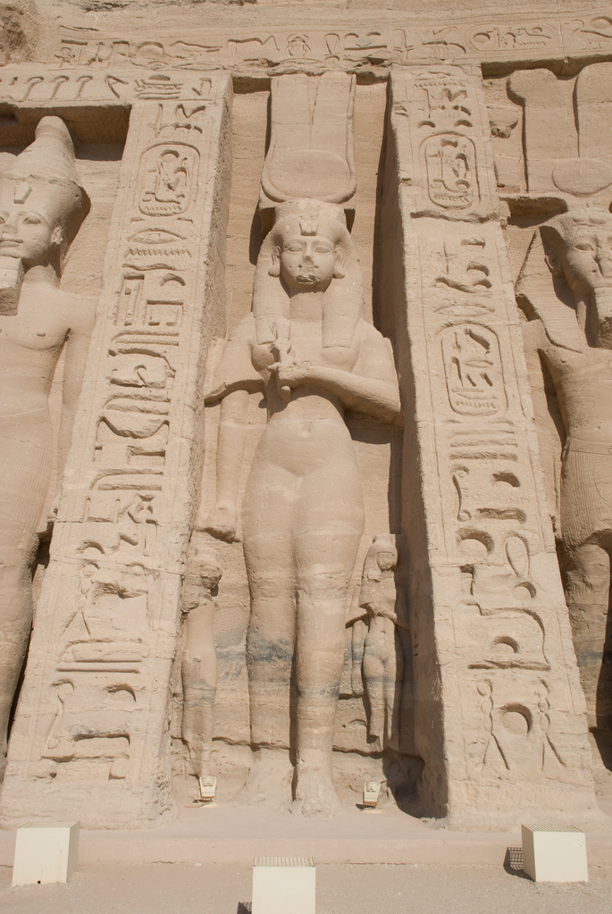 Abu Simbel temple to Nefertari