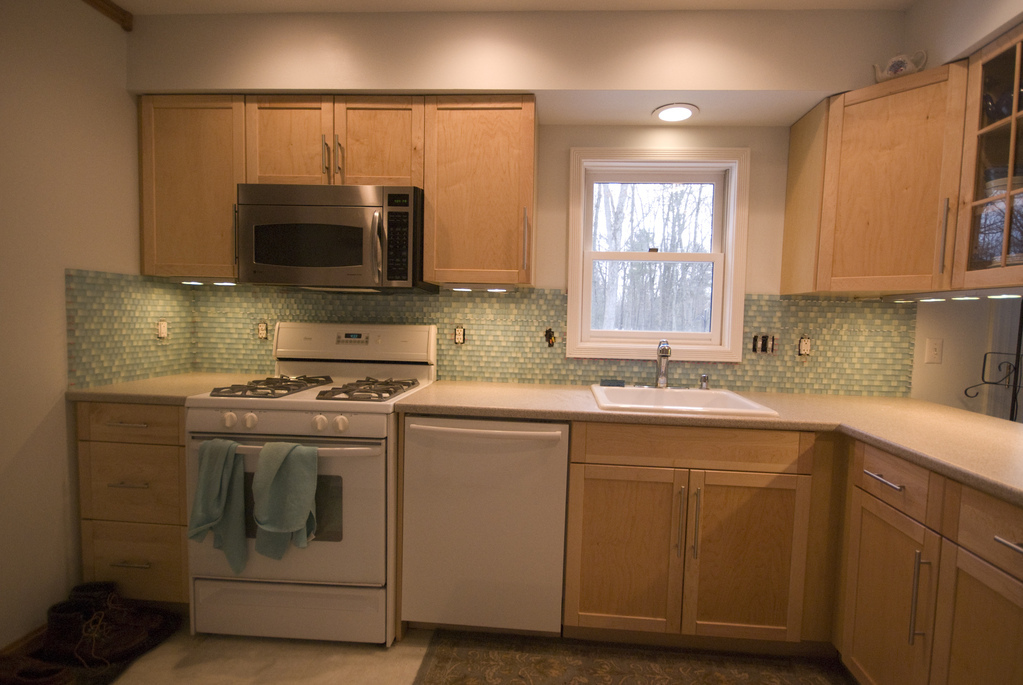 Kitchen tile: after