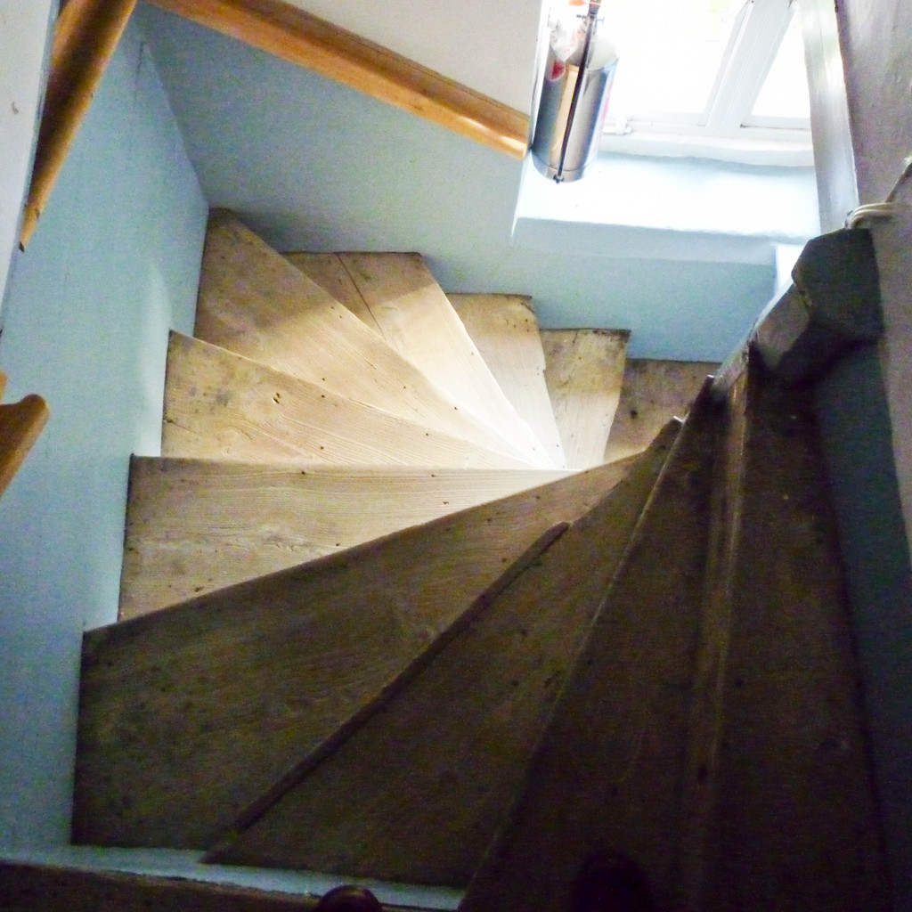 Narrow stairs