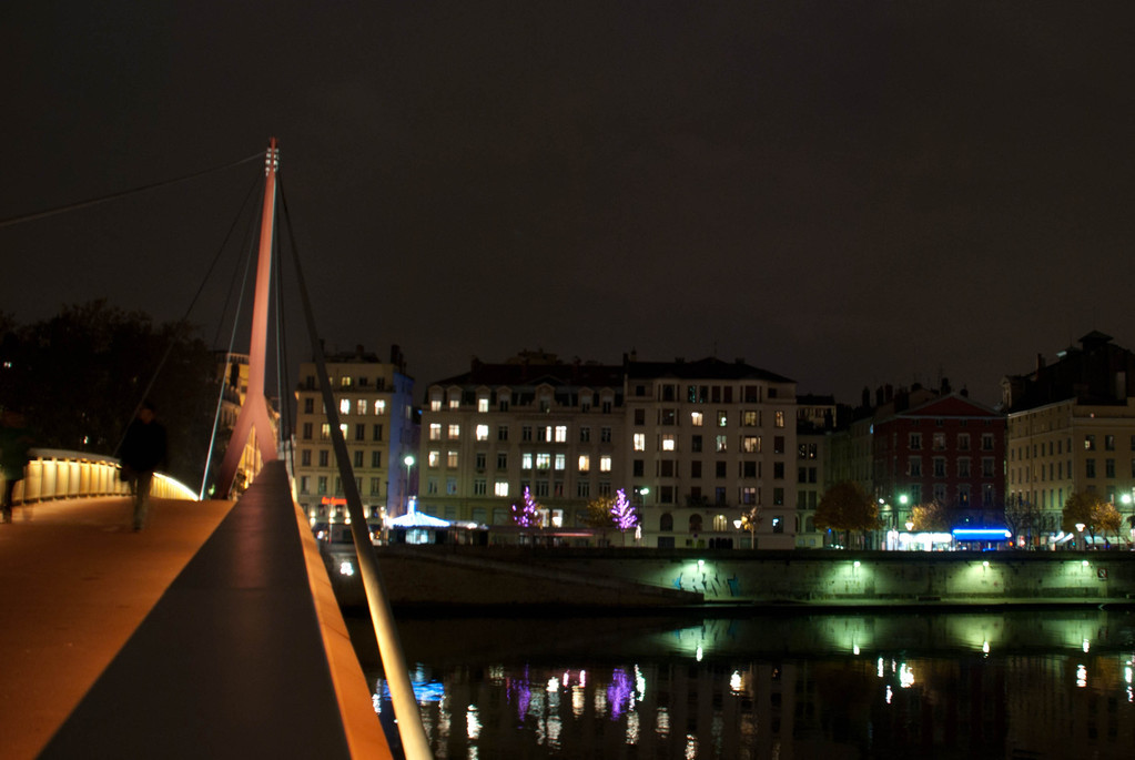 Pedestrian bridge