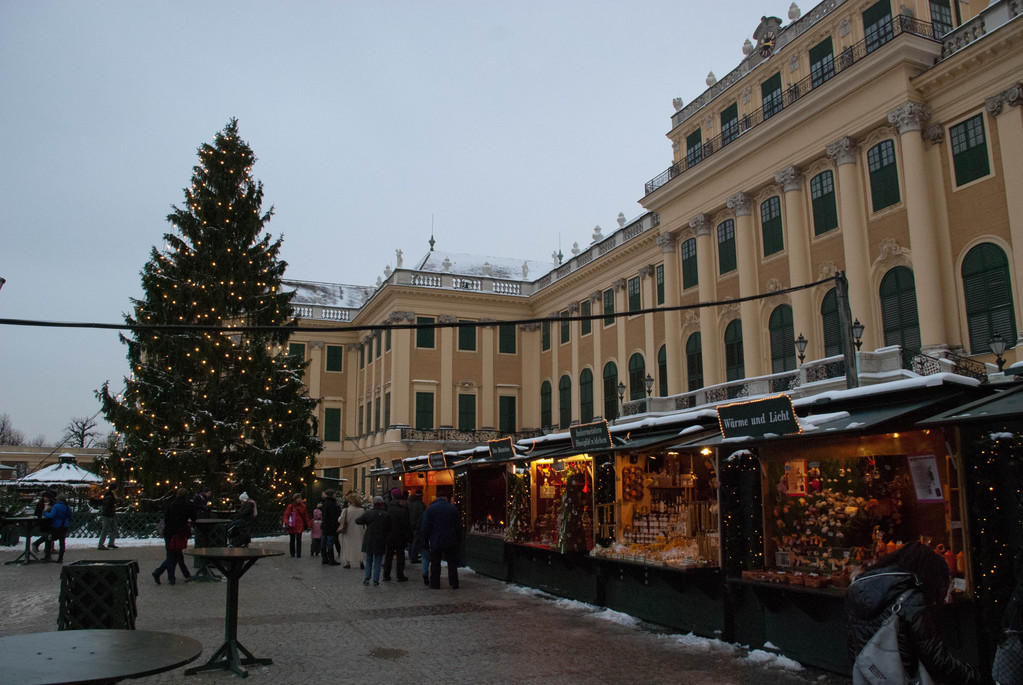 Schönbrunn Palace Christmas Market