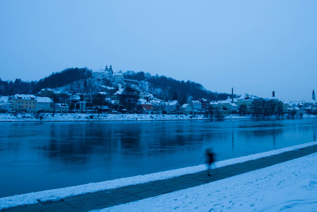 Passau at night