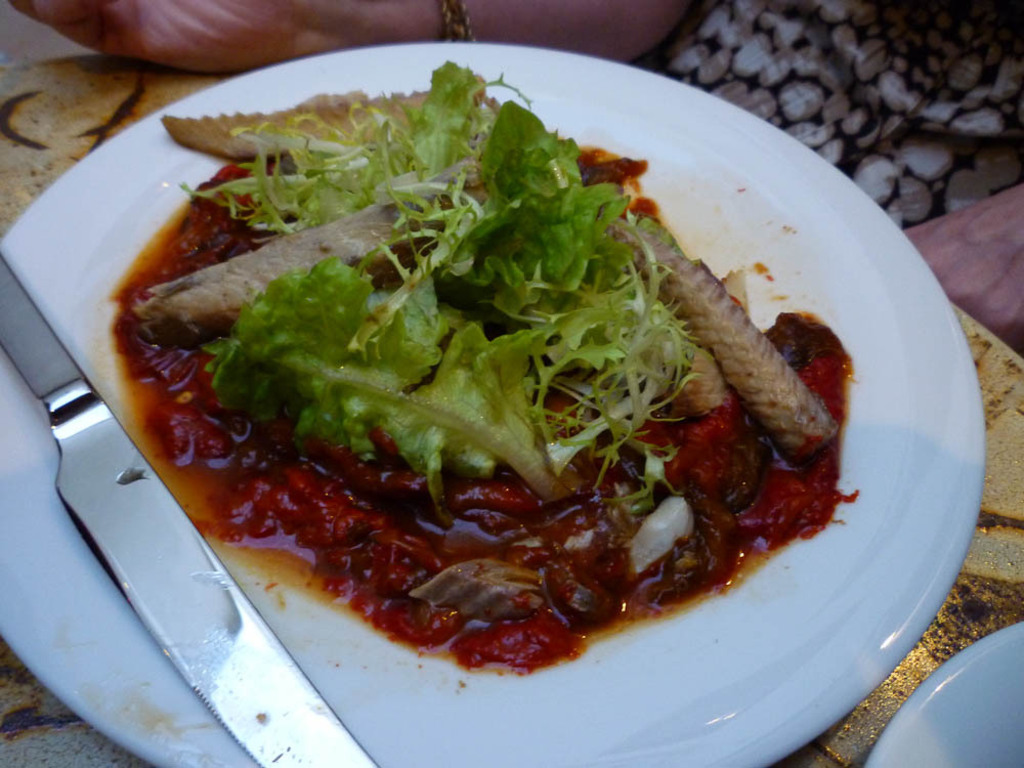 Mackerel and pepper salad