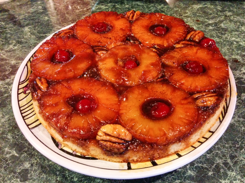 Pineapple upside down cake