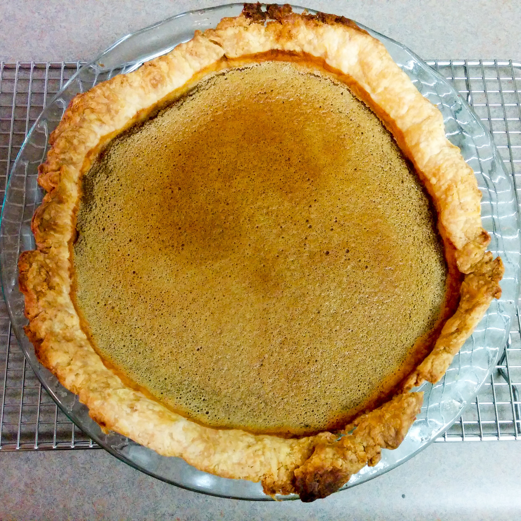 Pumpkin pie (I've seen better looking pies)