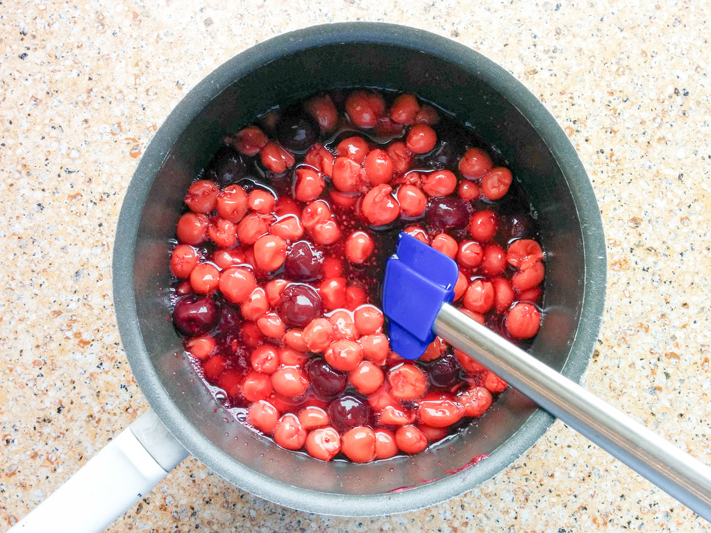 Cherry pie