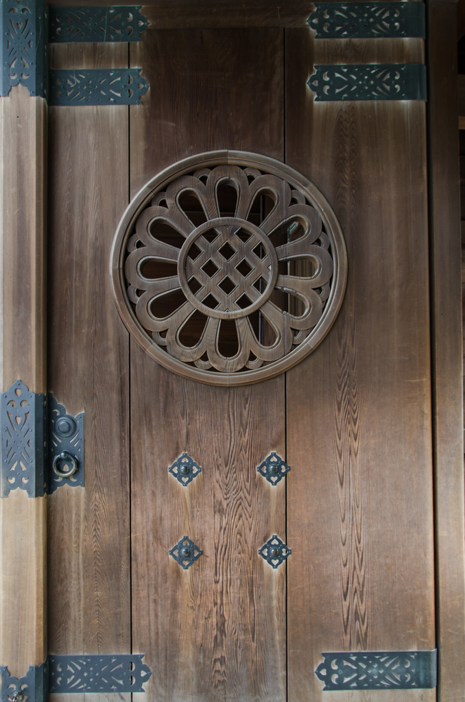 Templ door