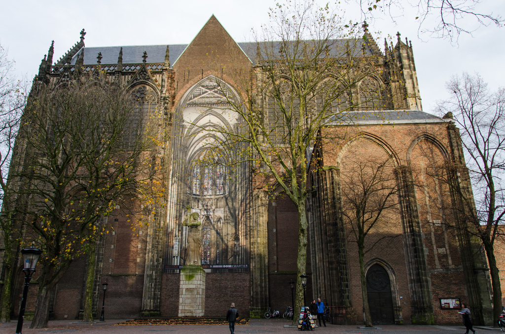 Trompe l'oeil cathedral