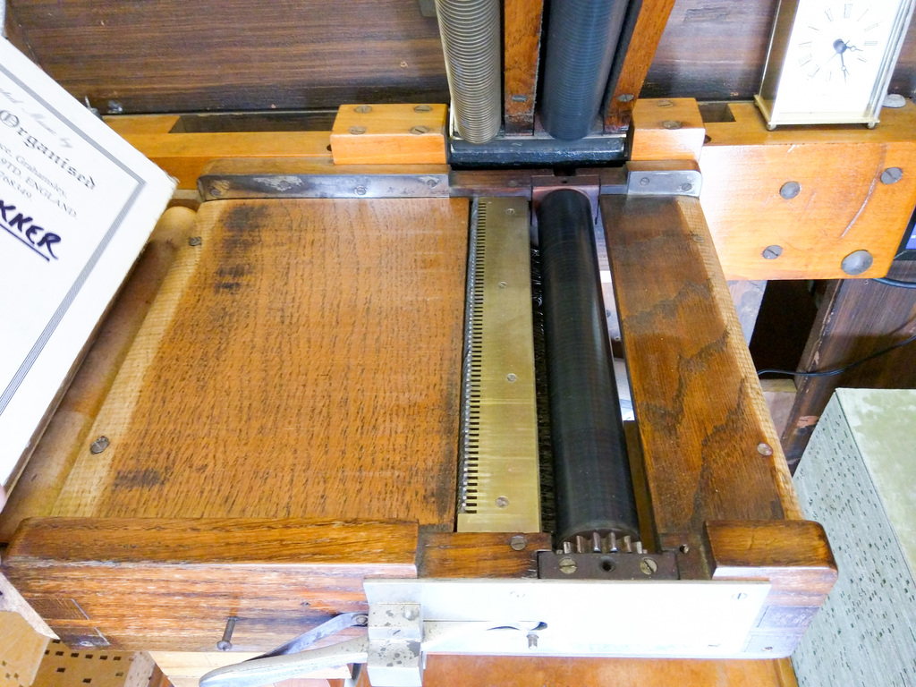 Tape reader
