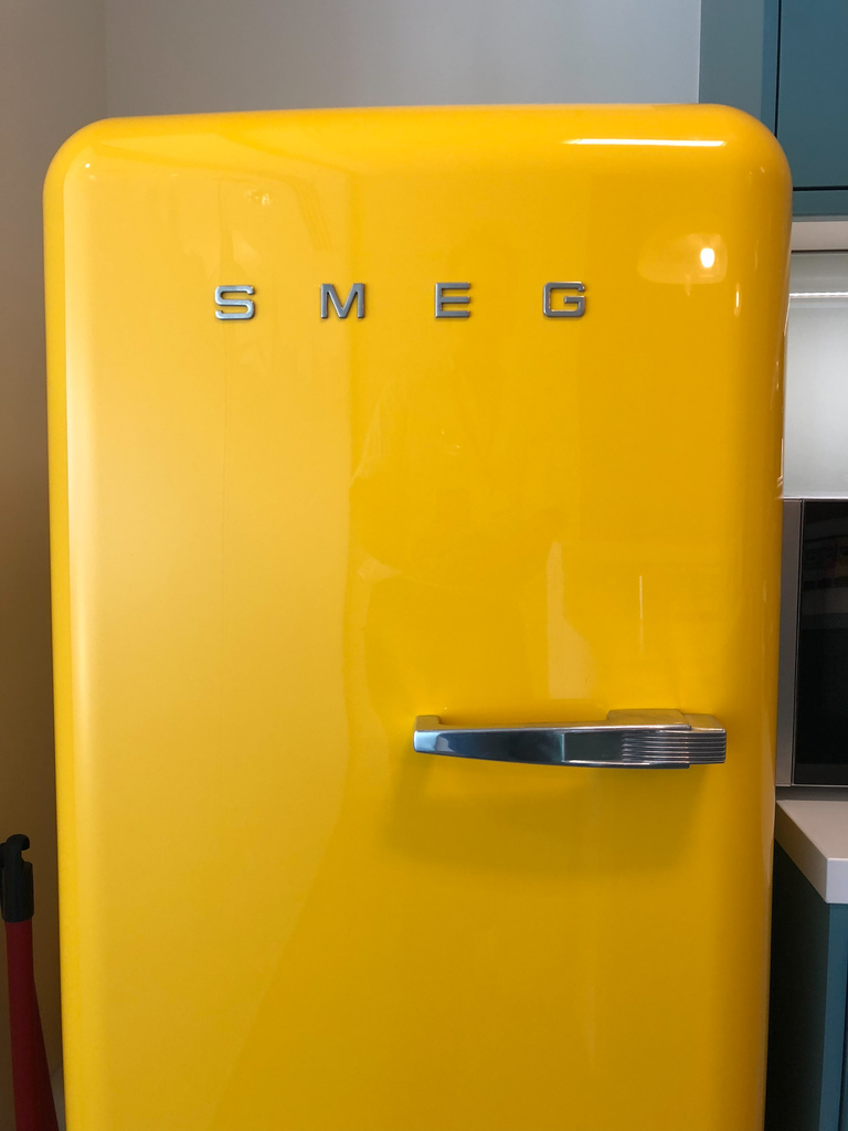 Rimmer, have you seen what someone wrote on this fridge? Rimmer, have you seen what someone wrote on this fridge?